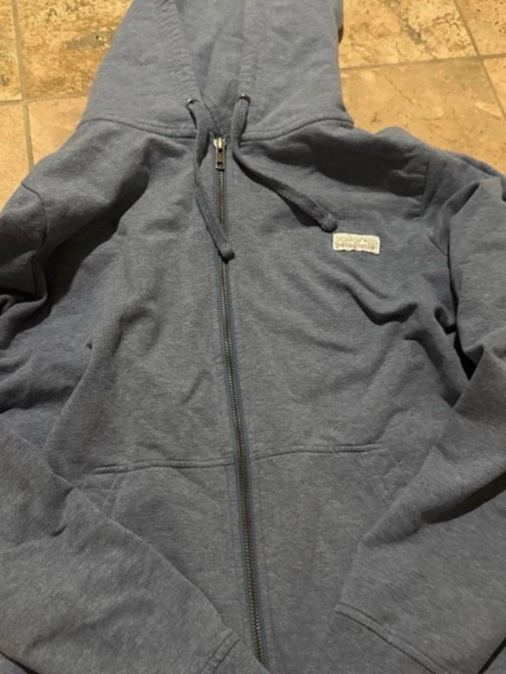 Patagonia Women's Full-Zip Hoodie in Heather Blueish/gray coloring